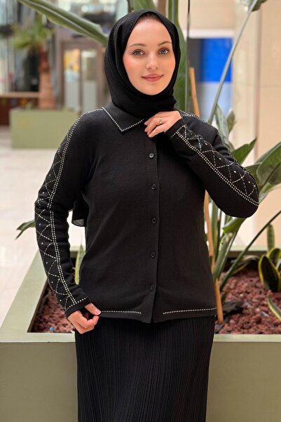 Ghisa Knitwear Shirt with Staple Detail on the Collar, Sleeves and Back