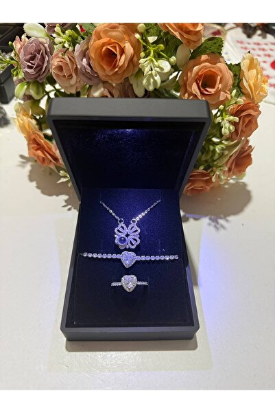 HKN AVM ACCESSORİES Işıklı Kutuda 100 Dilde Seni Seviyorum Kolye Açılıp kapanan yonca kolye Gümüş Renk Ayarlanabilir Kalp Yüzük Kalp Bileklik Ciddi İlişki Yüzük Sevgililer Günü Hediyesi Doğum Günü Hediyesi