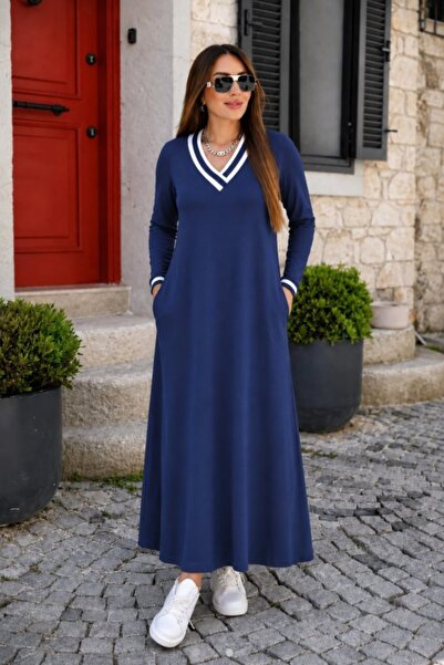 moda wanilia Γυναικείο χειμερινό φόρεμα με λαιμόκοψη V, με λεπτομέρεια από ρι...