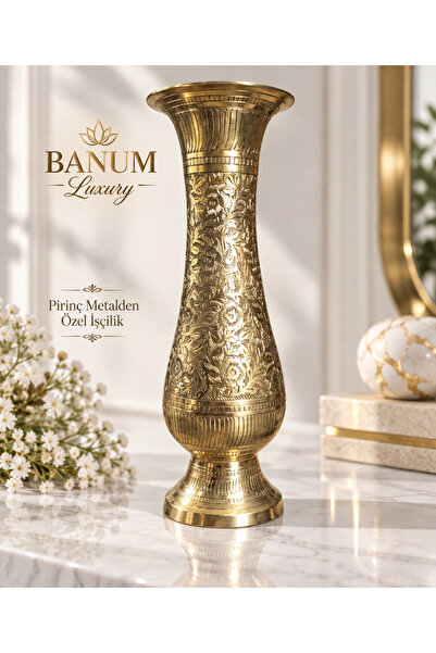 Banum Luxury Zamansız Şıklık -El İşlemeli Pirinç Metal Dekoratif Vazo