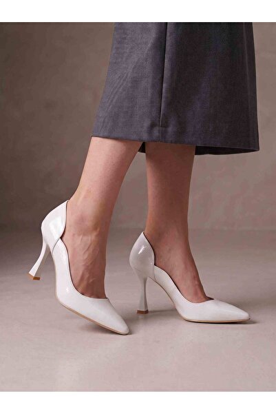 Güllü Shoes White Wrinkled Patent Leather Stiletto Heel, Curved Side Cut-Out,...