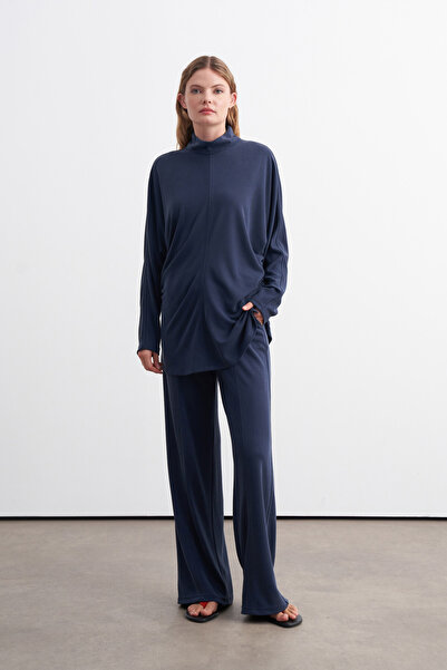 VESNA Batwing Sleeve Gathered Detailed Blouse