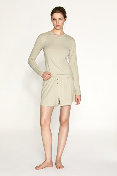 ETHIQUET Dari women's soft and flexible fabric round neck body-fitting long s...