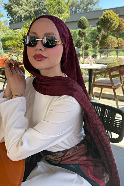 Madame Polo شال جاكار الفاخر بنمط الفهد - بوردو