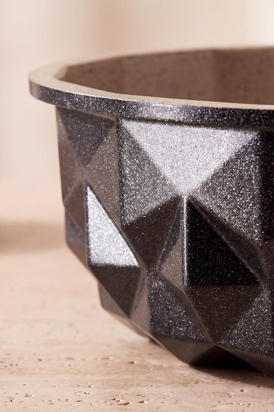 Emsan Black Shiny Star Döküm Kek Kalıbı 22 cm