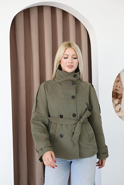 Moda Palmiss معطف نسائي طويل بياقة عالية وتفاصيل واقية من الرياح من الخلف، مع...