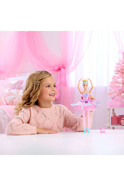 Barbie Fındıkkıran Balesi Deluxe Clara JLW53