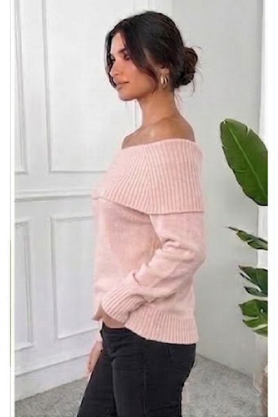 AÇELYA TEKSTİL Degaje Yaka Women's Knitwear "Is the Favorite of Every Day with Its Soft Texture and Elegance.
