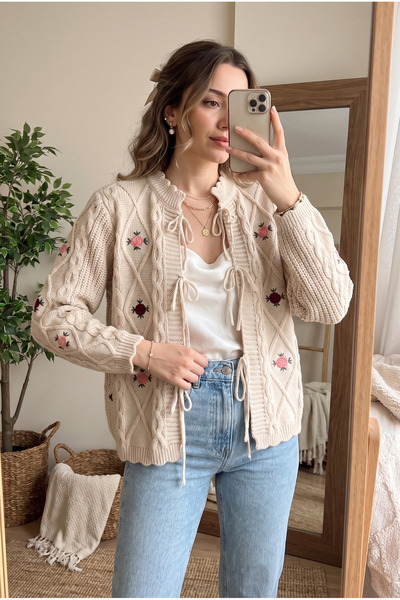 FEMELLE Women's Beige Embroidered Knitted Cardigan (Standard Size)