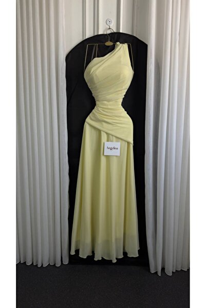 Angelinaa A Luxurious Feminine Long Evening Gown Featuring an Asymmetrical On...