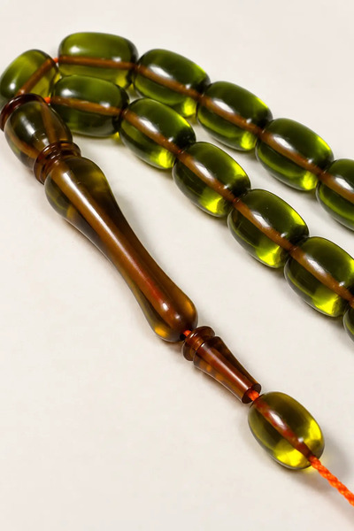 İlkbenaldim A. Kadir Bayraklı Master Craftsmanship Fire Amber Prayer Beads – Green Cut