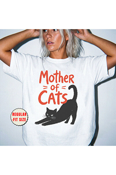 Mother of Cats Kadın Tişört Kedilerin Annesi Tişörtü Hayvan Sever İçin Hediye Regular-Fit