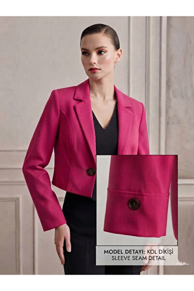 Larida Fusya Crop Jacket