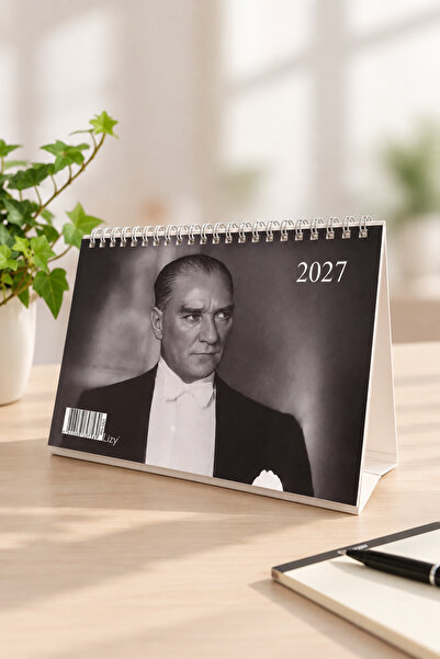 Lizy 2027 Atatürk Temalı Üçgen Masa Takvimi - Spiralli, 12 Ay – 4 Farklı Kapa...