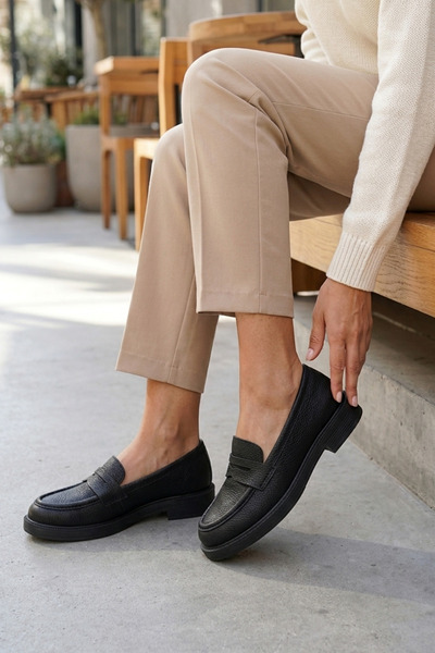 GRADA Black Printed Nubuck Women's Loafer Shoes Genuine Printed Nubuck Leather Soft Casual Women's Black Loafer Moccasin Shoes