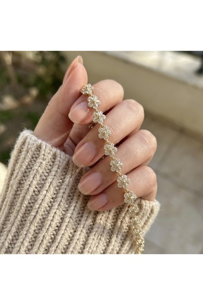 SWANOVAJEWELRY VIP Seri Parlak Zirkon Çiçek Figürlü Su Yolu Bileklik