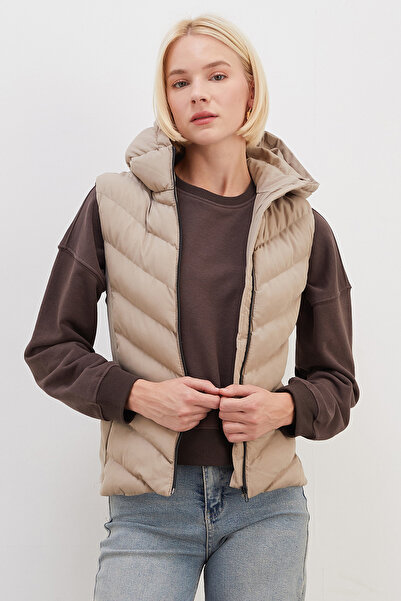 Fulla Moda Scuba Fabric Garnished Hooded Inflatable Vest
