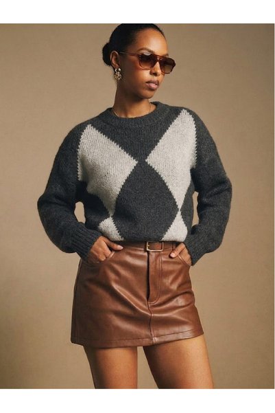 AÇELYA TEKSTİL Crew Neck Classic Baklava, Modern Interpretation Effortless Style Women's Knitwear "A Favorite for Every Day with Its Soft Texture and Elegance.