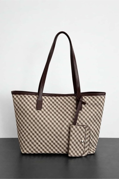 Yuka Atelier Τσάντα Riva με σχέδια - Τσάντα tote με φερμουάρ και λεπτομέρεια ...