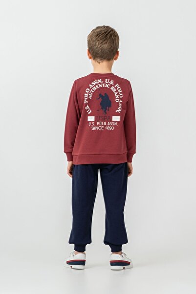 U.S. Polo Assn. طقم أولاد من 4-14 سنة مرخص من US Polo Assn - أحمر كلاريت