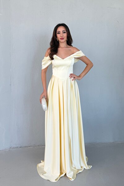 Serica Moda Sarı Kalp Yaka Düşük Omuz Balenli Uzun Saten Abiye Elbise