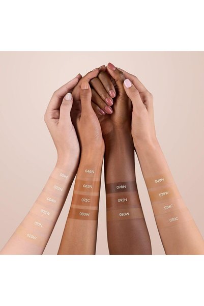 Catrice Cosmetics كريم أساس سيروم ملون كاتريس نود دروب، عناية مكثفة، مركز، رقم. 010N، لون طبيعي، مغذي، طويل الأمد، مات، ناعم الملمس، طبيعي، مات، نباتي، خالٍ من الزيوت، خالٍ من العطور (30 مل)