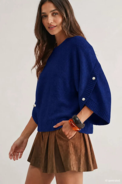TOZLU Saksmavi Gülseli Crew Neck Sweater with Cufflinks Detail