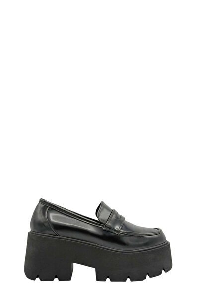 Moulin Shoes Siyah Açma Deri Yüksek Taban Kadın Makosen Ayakkabı (045 2609090)