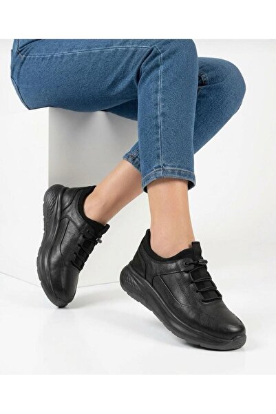 Voyager Women's Black Genuine Leather Orthopedic Sole Seasonal New Season Cas...