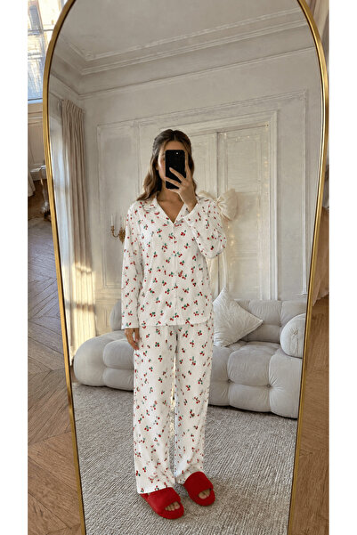 Hepsi Moda Gömlek Yaka Kiraz Desenli Süet Pijama Takımı - Ekru