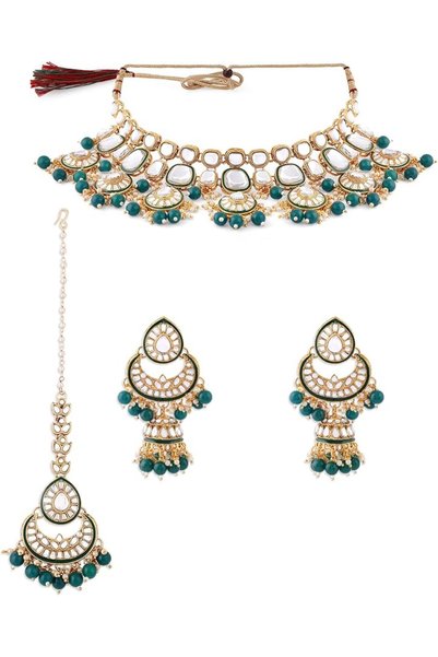 ZAVERI PEARLS طقم مجوهرات الزفاف الأخضر المطلي بالمينا مع قلادة كوندان وأقراط...
