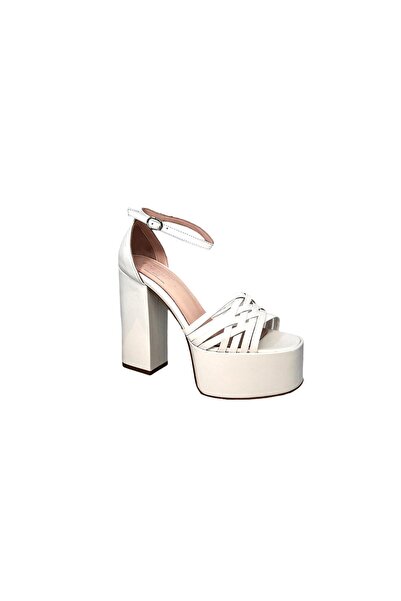 ESMERALDA'S LEGGINGS White Leather Bridal Shoes with Seeds