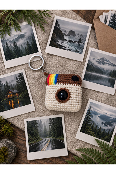 SevseHobi Hubush Handmade Camera Keychain Themed Gift Set with 6 Mini Photos
