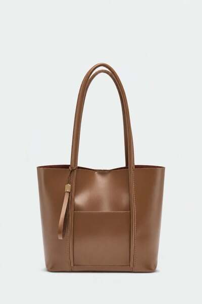 Shule Bags Pebbled shoulder bag mink