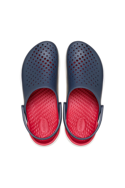 Crocs إن موشن كلوج