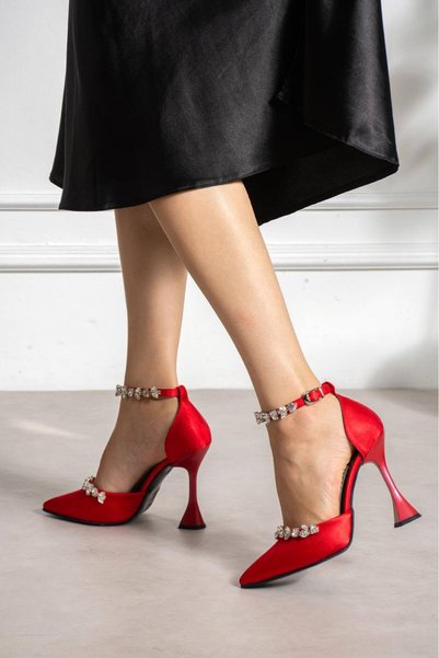 YARENAY Red Satin Stone Detailed High Thin Heeled Shoes