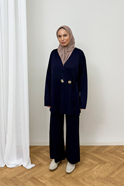 Melike Tatar Düğmeli Triko Takım 87-25310