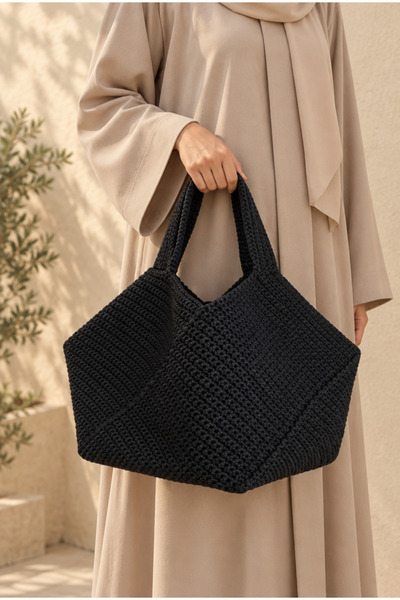 Elephant شنطة كروشيه يدوية لوتس لون أسود بمقبض مدمج - Lotus Crochet Bag Black