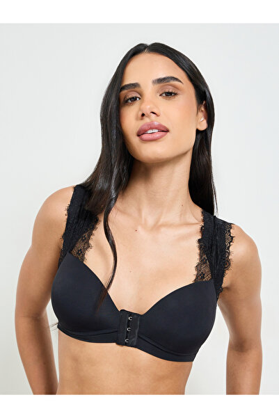 Take Two By Styli Solid Lace Patchwork Padded Non Wired Bulk Front Regular Bra