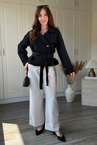 Dilay Gökoğlu Butik Short Black Trench Coat with Buttons and Belt