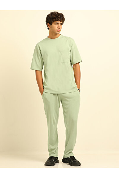 Bushirt By Styli طقم رياضي رجالي بلون أخضر زيتوني