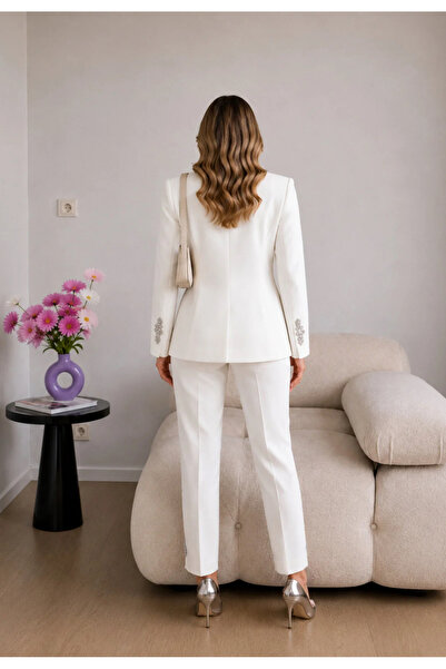 Ekim Store Beyaz Kolları Taş Aksesuarlı Ceket Pantolon İkili Blazer Takım