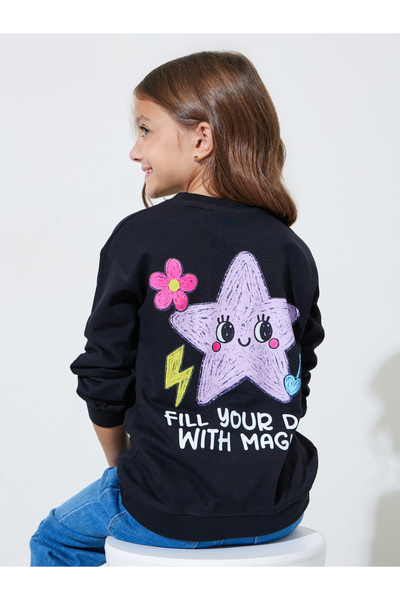Styli Girls Black Star Print Regular Fit Sweatshirt