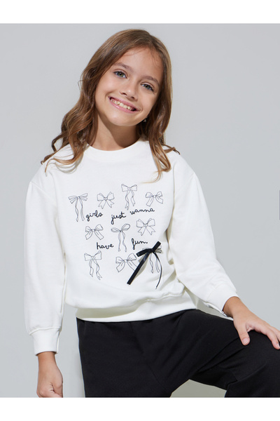 Styli Girls Off White Bow Print Oversized Sweatshirt