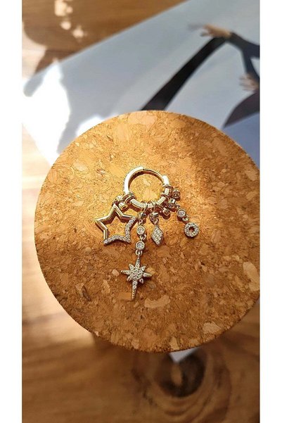 XUPING JEWELRY أقراط ذهبية مزينة بتفاصيل ساحرة