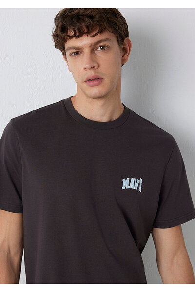 Mavi Logo Baskılı Kahverengi Tişört Regular Fit / Normal Kesim 0611714-70219