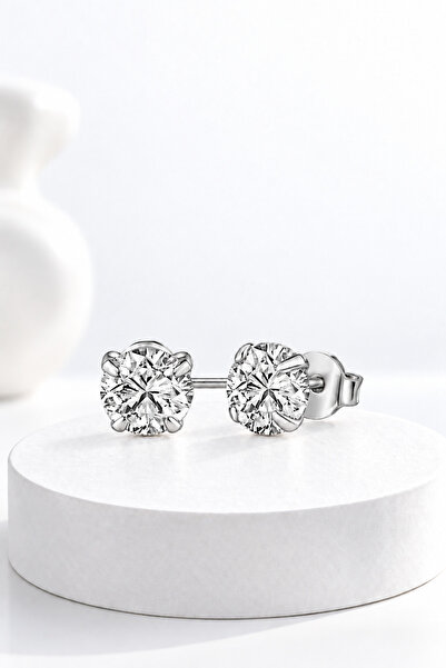 jelux silver Gümüş 925 Ayar 6 mm Premium Star Kesim Zirkon Taşlı Çivili Küpe