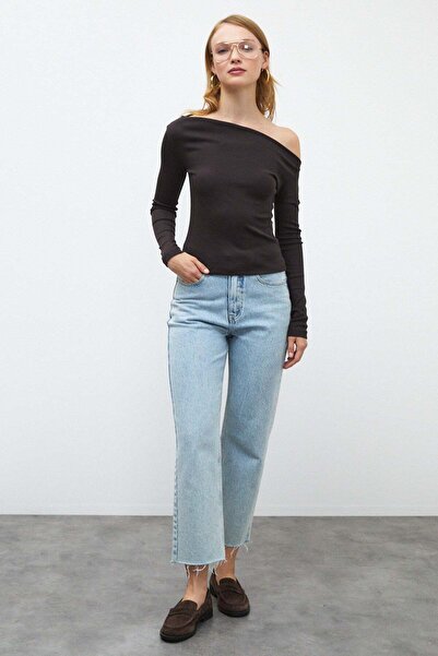 urban focus Asimetrik Yaka Body