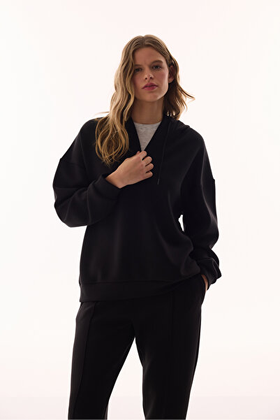Penti Black Silky Feel V-Neck Hoodie