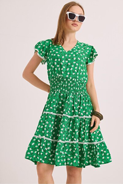Juuuj Green Woven Fabric V-Neck Waist Gipeli Lace Detailed Short Sleeve Stret...